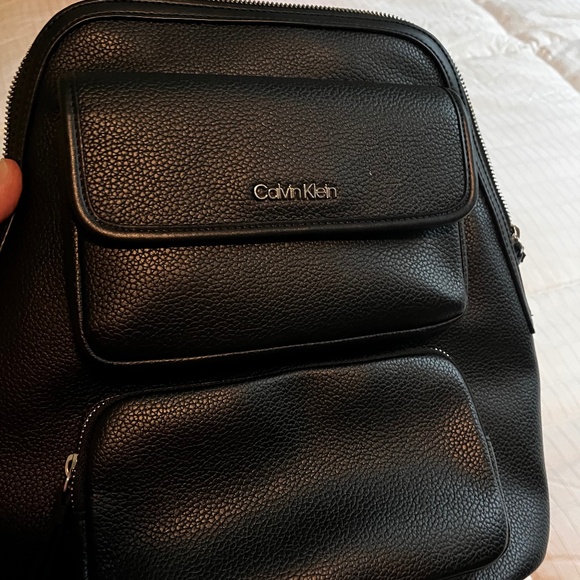 Leather backpack - Picture 1 of 3